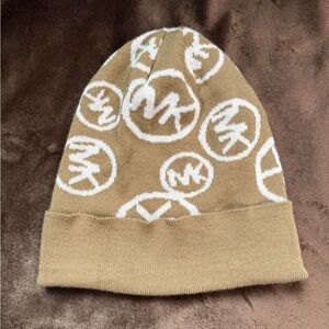 Michael Kors Logo-Pattern Beanie Had in Tan & White Acrylic Knit Material Adult